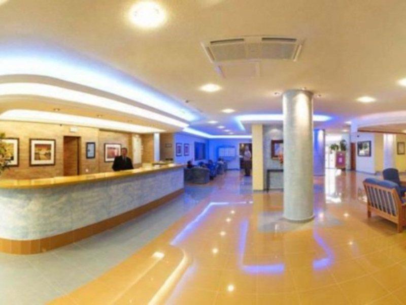 Coral Star Apartments Sant Josep de sa Talaia Exterior photo