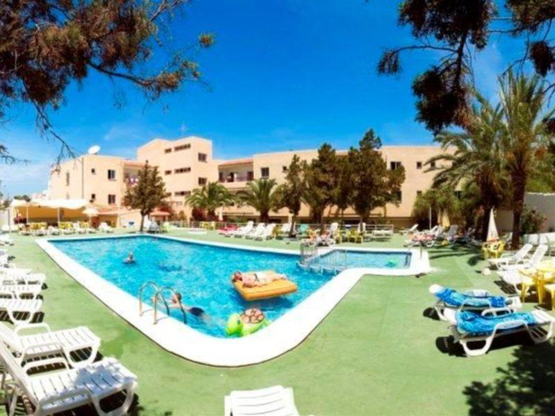 Coral Star Apartments Sant Josep de sa Talaia Exterior photo